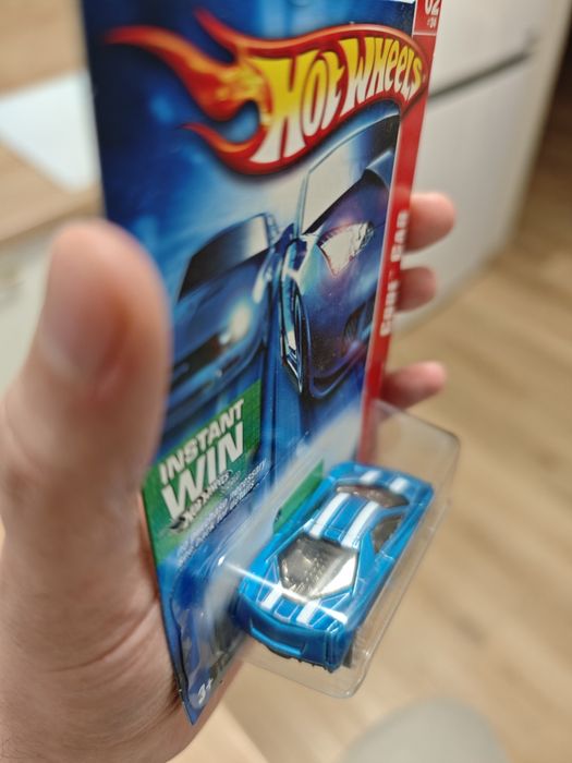 Hot wheels Cadillac cien concept code car 2/24 rocznik 2006
