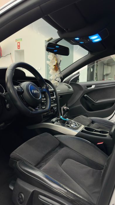 AUDI A5 2.0 TDI 177CV  Impecável
