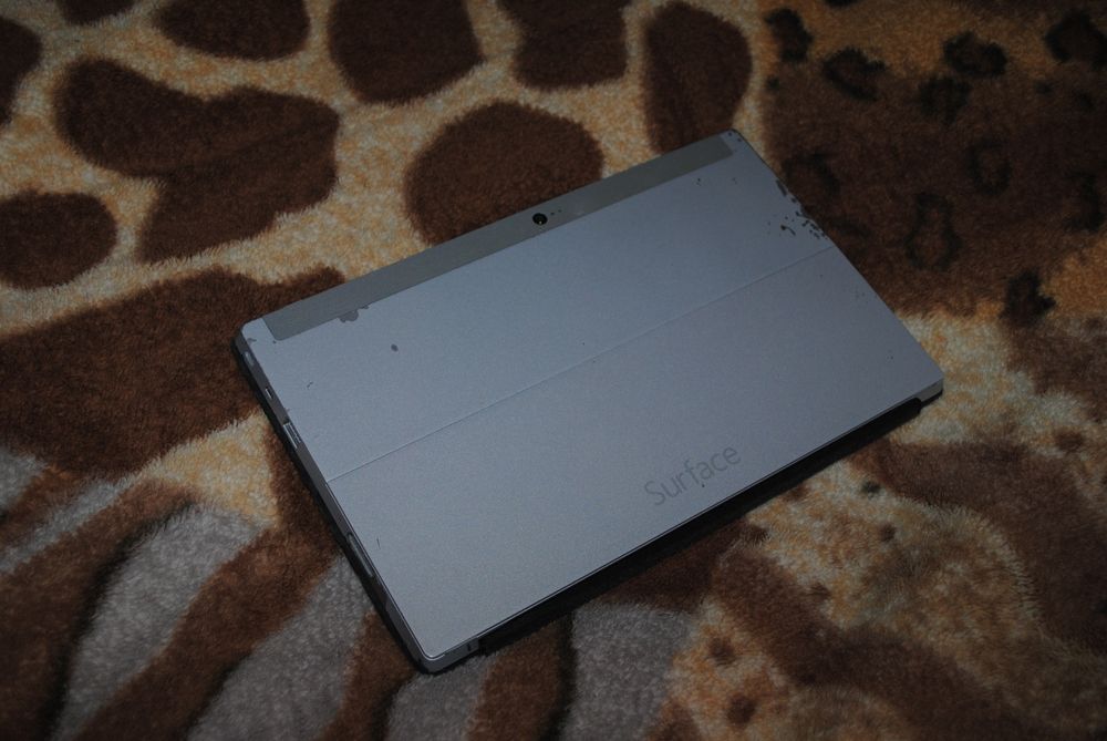 Планшет - ноудбук Surface RT 1572
