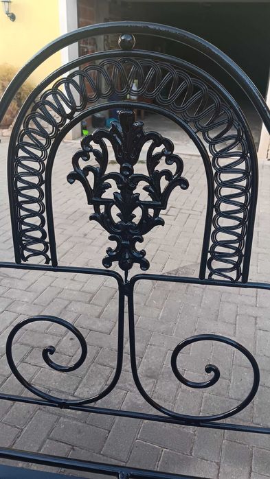 Banco de Jardim Prto Restaurado