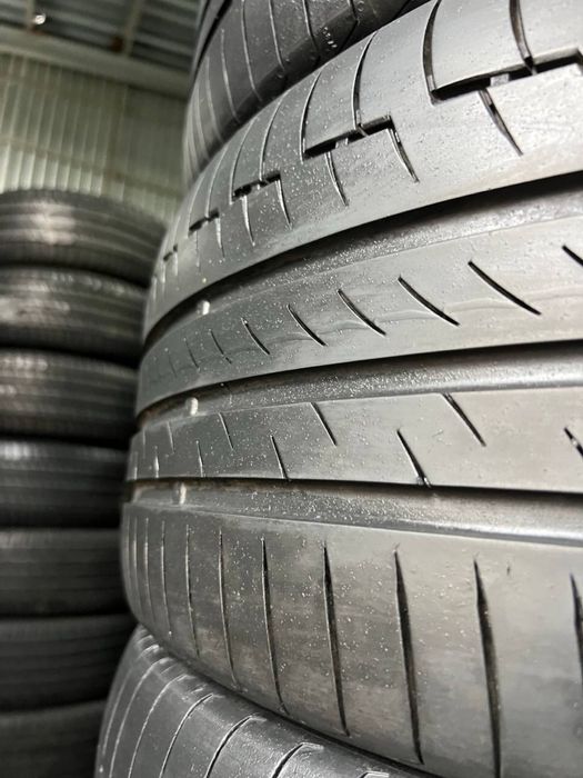 245/45R19 Continental