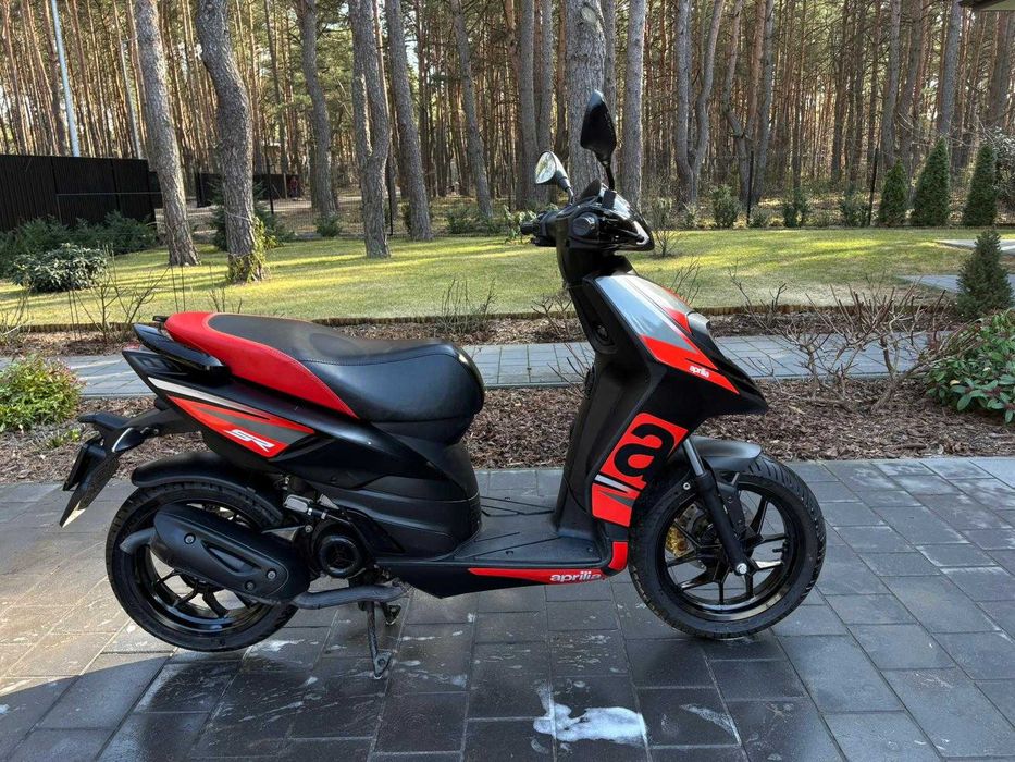 Skuter Aprilia SR 50 cm 2 T