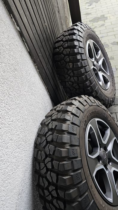 Jeep Wrangler Rubicon Koła Opony BF Goodrich Mud Terrain 255/75/17