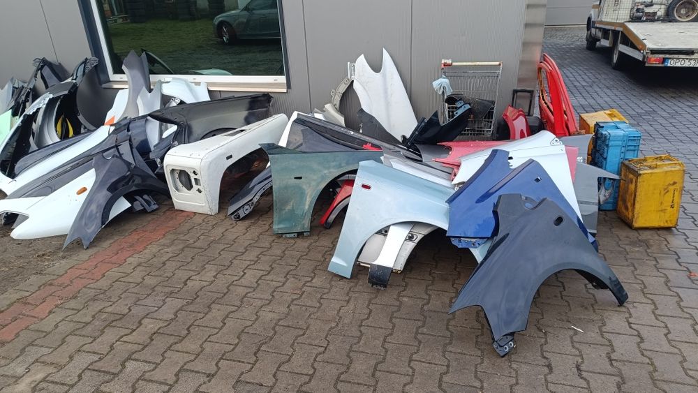 Land Rover Defender błotnik lewy