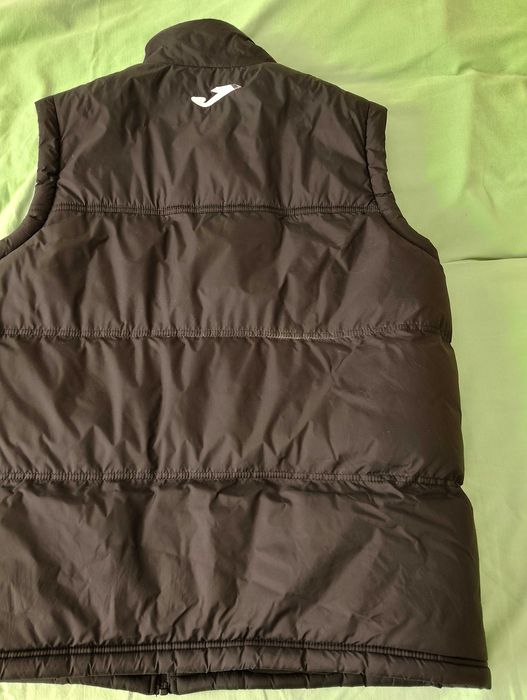 Bezrękawnik męski.