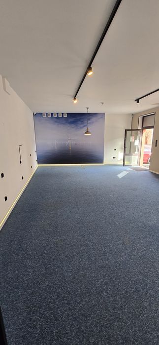 Lokal-biuro w centrum Łeby – deptak 70m2 /120 
70 m² + możliwość powięk