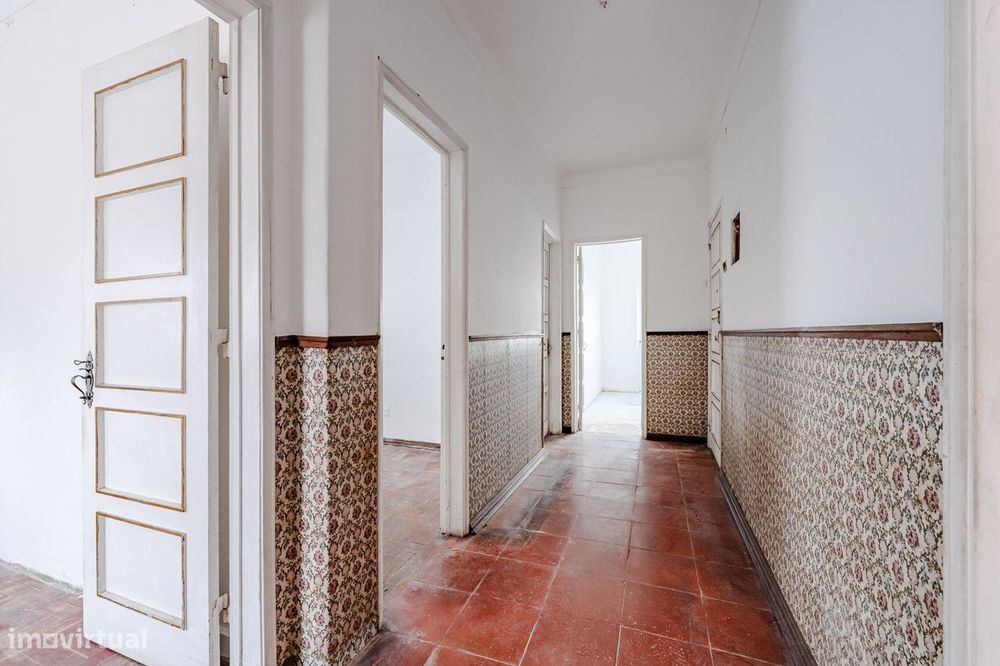 Apartamento T2 à venda na Rua General Humberto Delgado