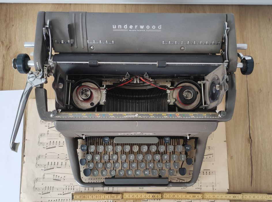 UNDERWOOD SX Máquina de escrever antiga