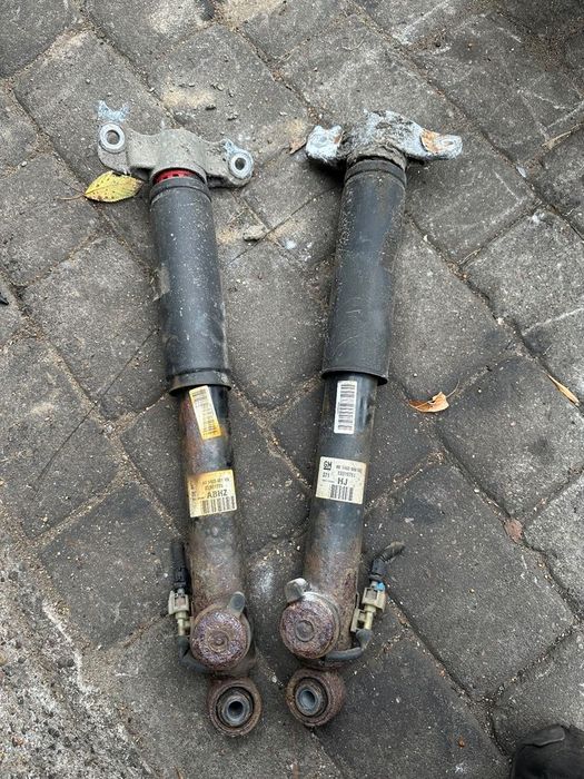 amortyzatory tył komplet ids opel inisgnia a 13319753 13319754