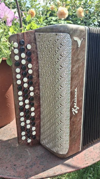 Продам Баян Кремінне