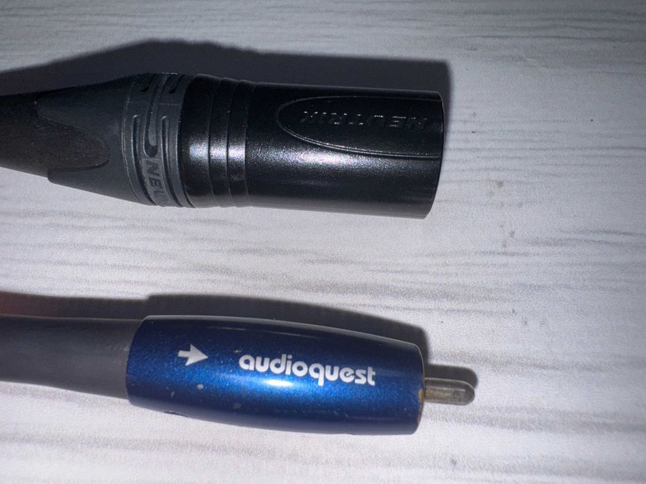 Cabo para subwoofer AudioQuest Husky | Interconexão Balanceada RCA para XLR