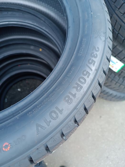 Triangle 235/50 R18 101V XL PL02