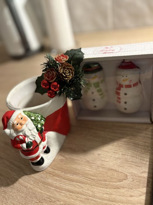 Solniczka pieprzniczka i kubek na serwetki