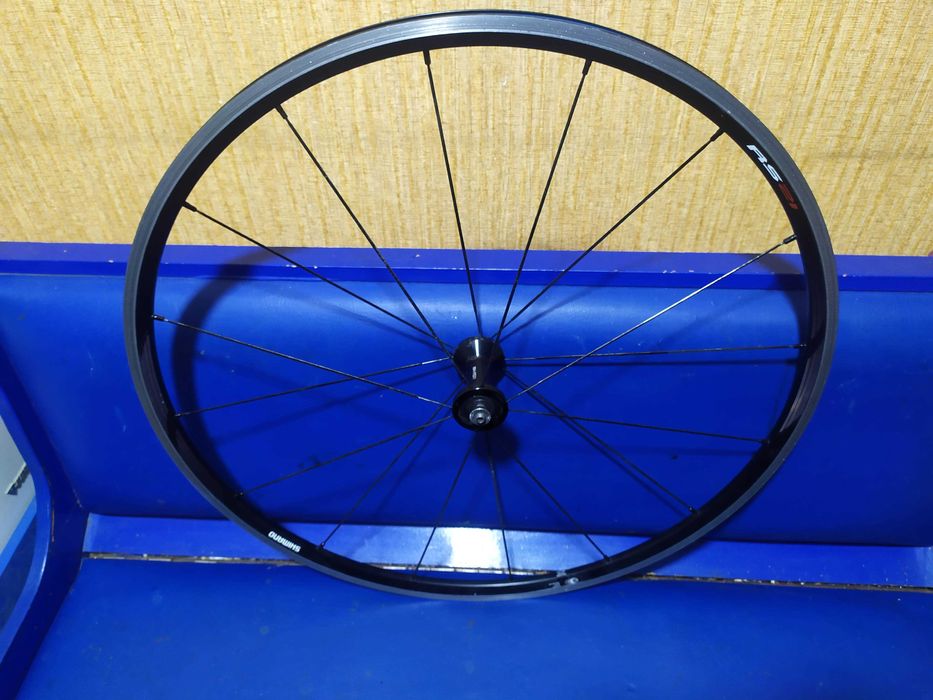 Колесо 28 Shimano RS21, переднее