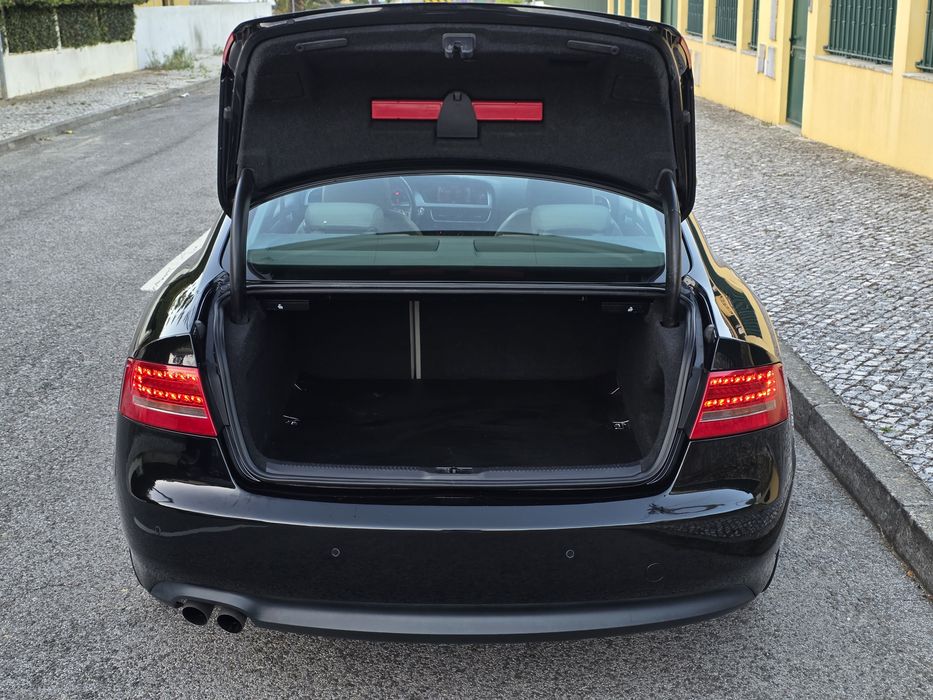 Audi A5 Coupe 2.0 TDI S-line 170CV Nacional Full Extras Garagem Revisão Completa Feita Muito Estimado 2010