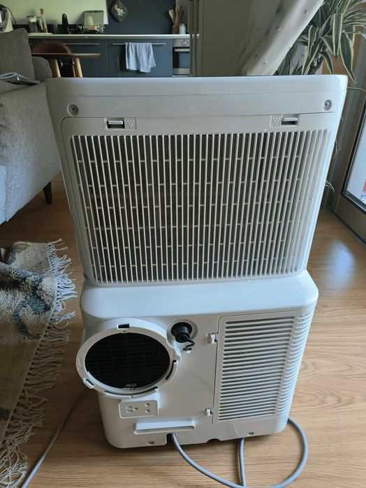 Ar Condicionado Portátil Becken BAC10172WH (12000 BTU - Frio/Quente) – Como Novo