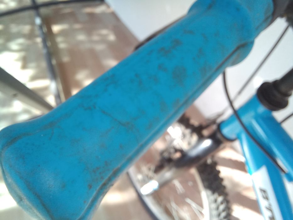 Bicicleta B'Twin azul para criança/pré-adolescente