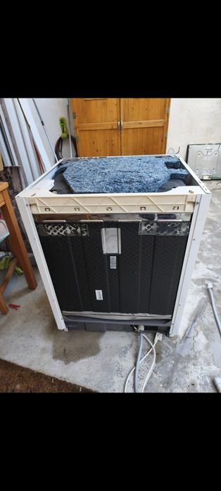 Maquina lavar loiça becken avariada