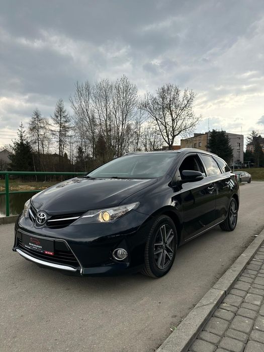Toyota Auris 2014/2015 idealny bezwypadkowy serwisowany