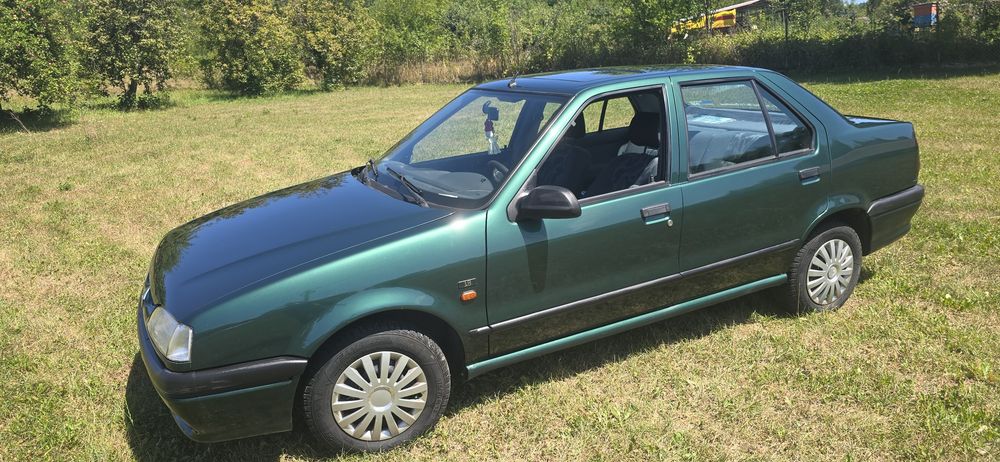 Renault 19