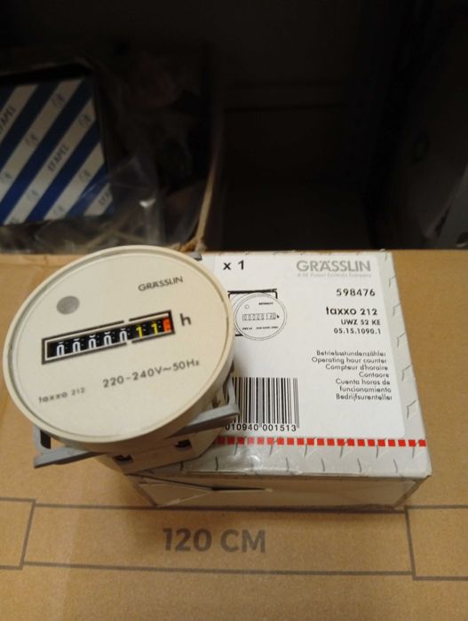 Horímetro analógico da marca Grässlin