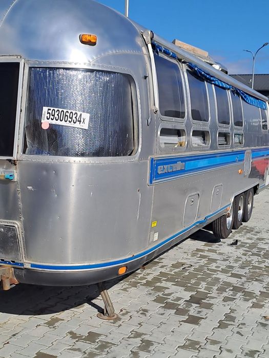 Автобудинок Airstream