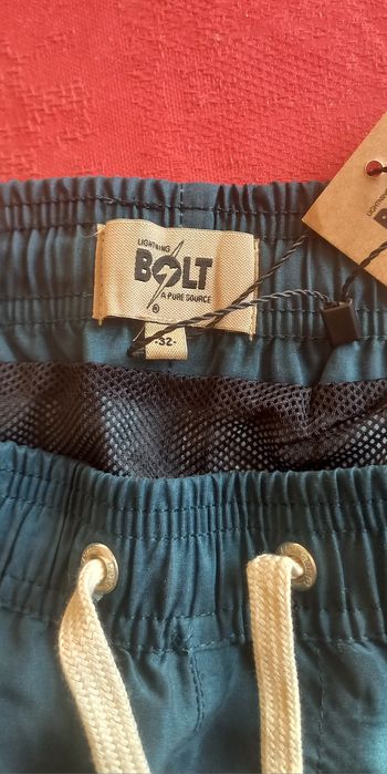 Calções de banho LIGHTNING BOLT tamanho 32 (Novos)