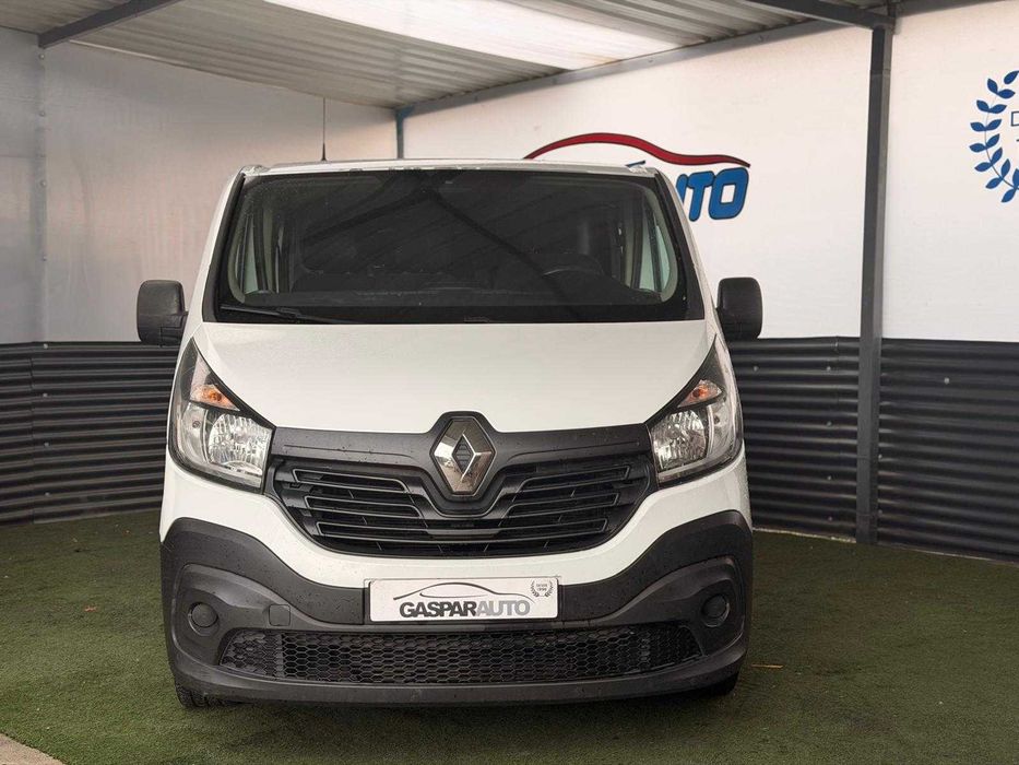 Renault Trafic 6 Lugares NACIONAL