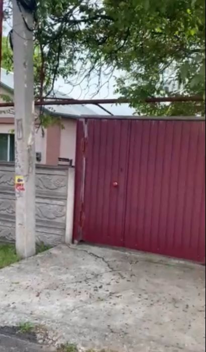 Продаж будинку в Краснопіллі з гаражем.