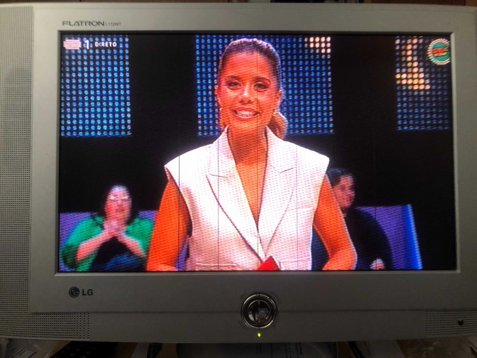 TV LG - 17 polgadas - 43cm