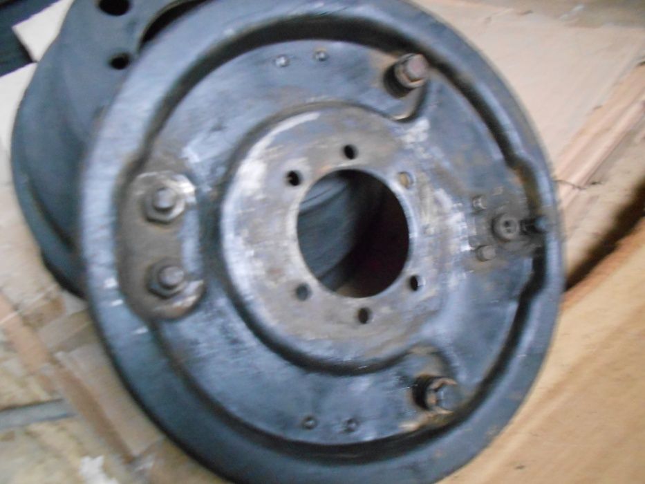 гальмівні барабани газ-52 в зборі