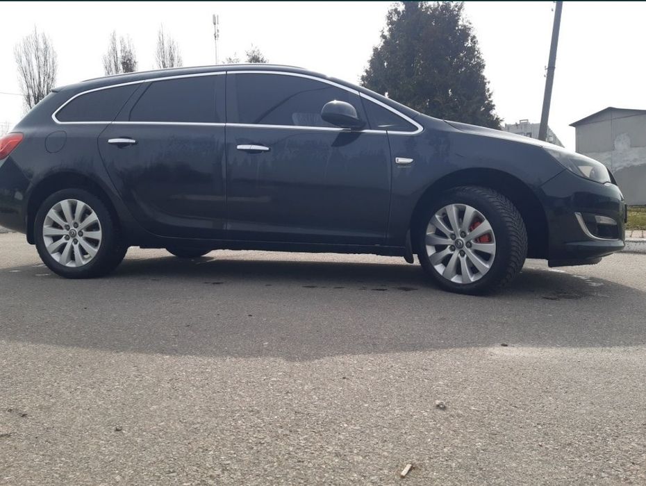 Продам авто, опель астра  j SPORTS TOURER