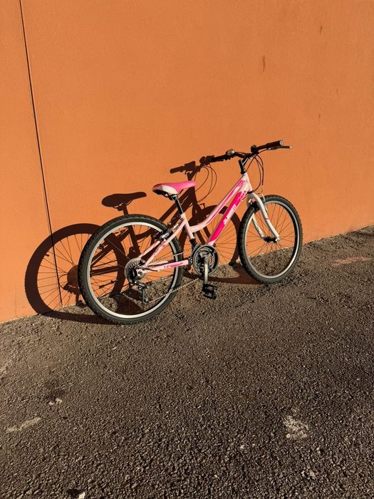 Bicicleta rosa (estilo passio/montanha)