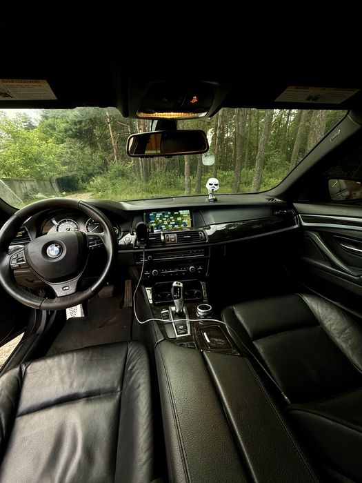 BMW F10 2012 3.0i