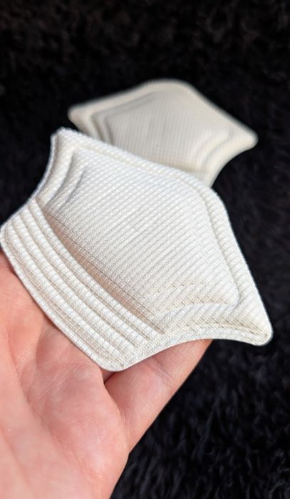 Белые мягкие задники для обуви ремон кроссовки