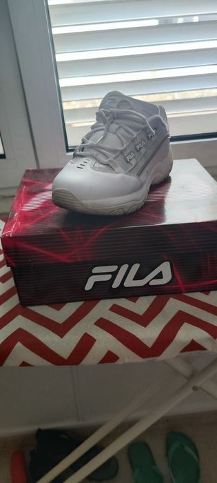 Ténis FILA com caixa