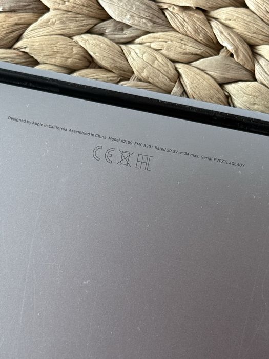 ⸻  Apple MacBook Pro 13” 2019 – model A2159