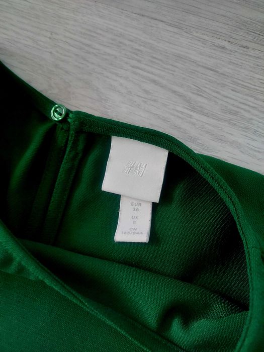 S sukienka tunika zielona z długim rękawem ozdobiona haftem angielskim