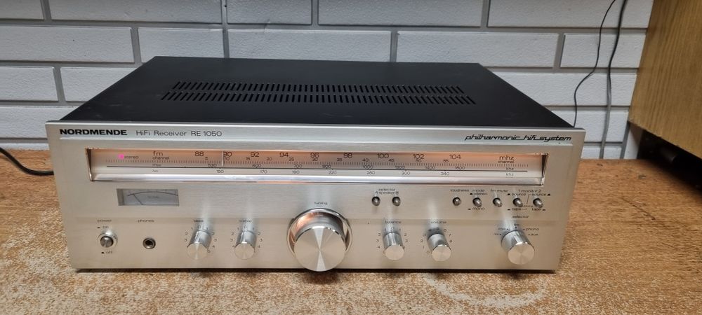 Amplituner hi-fi stereo Nordmende RE 1050 philharmonic