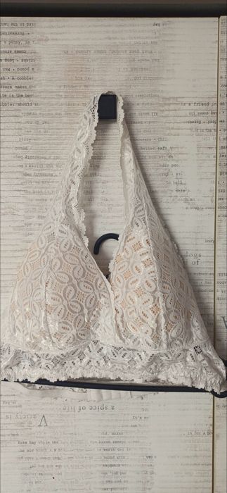 Biustonosz  z gąbkami, top