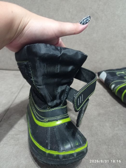 Buty 25 śniegowce chłopięce na rzepy odblaski zima