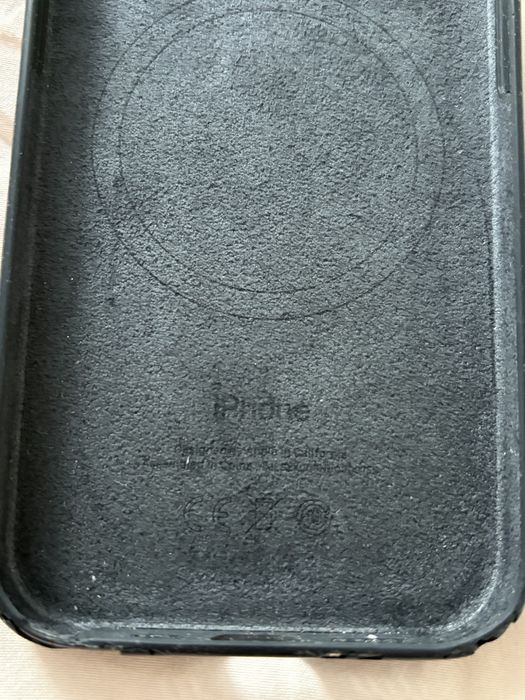 Etui czarne Apple Iphone 15 Pro
