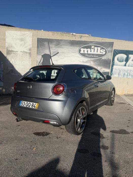 Alfa romeo mito.