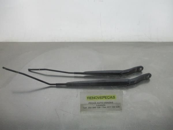 Haste / braço de escova limpa vidros frente direita RENAULT Megane III