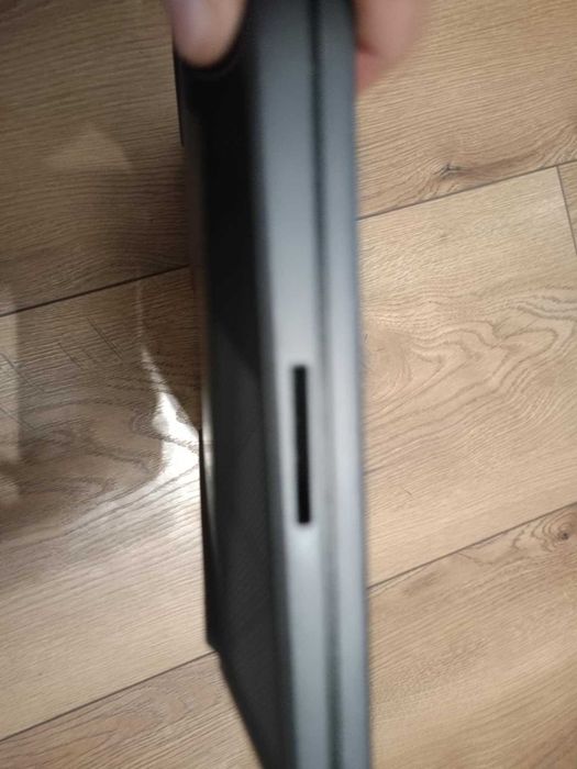 Sprzedam laptop HP Victus 16 – Ryzen 5 5600H / RX 6500M / 16 GB RAM