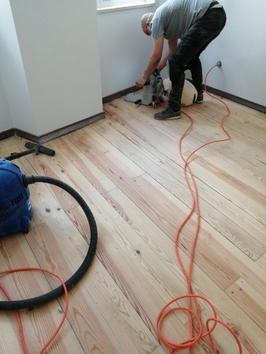 Afagamento pavimento madeira