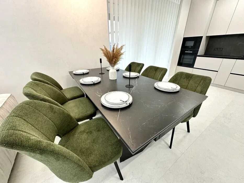 Продаж ОСОБНЯКА з якісним Авторським РЕМОНТОМ на початку Крихівців!