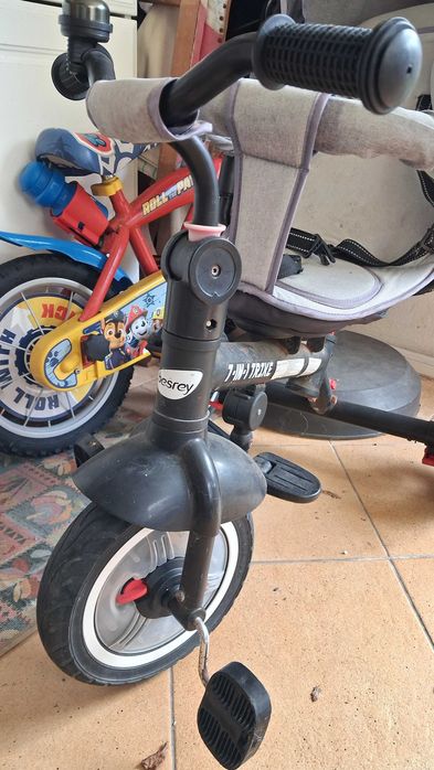 Triciclo / bicicleta bebé com guiador amovível