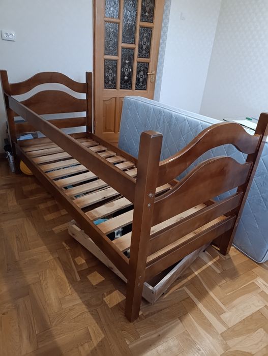 Комфортне ліжко 190х80 із шухлядами та матрацом