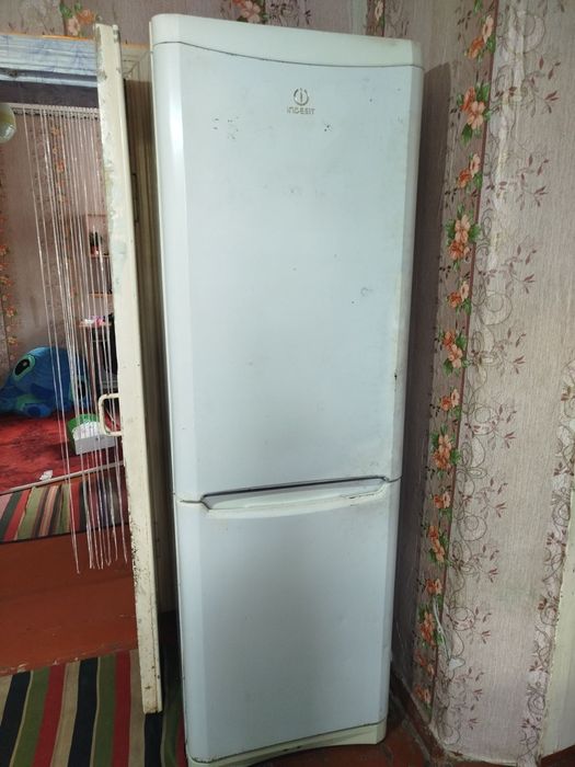 Холодильник Индезит